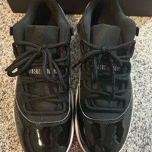 Nike Air Jordan 11 Retro Low Bred